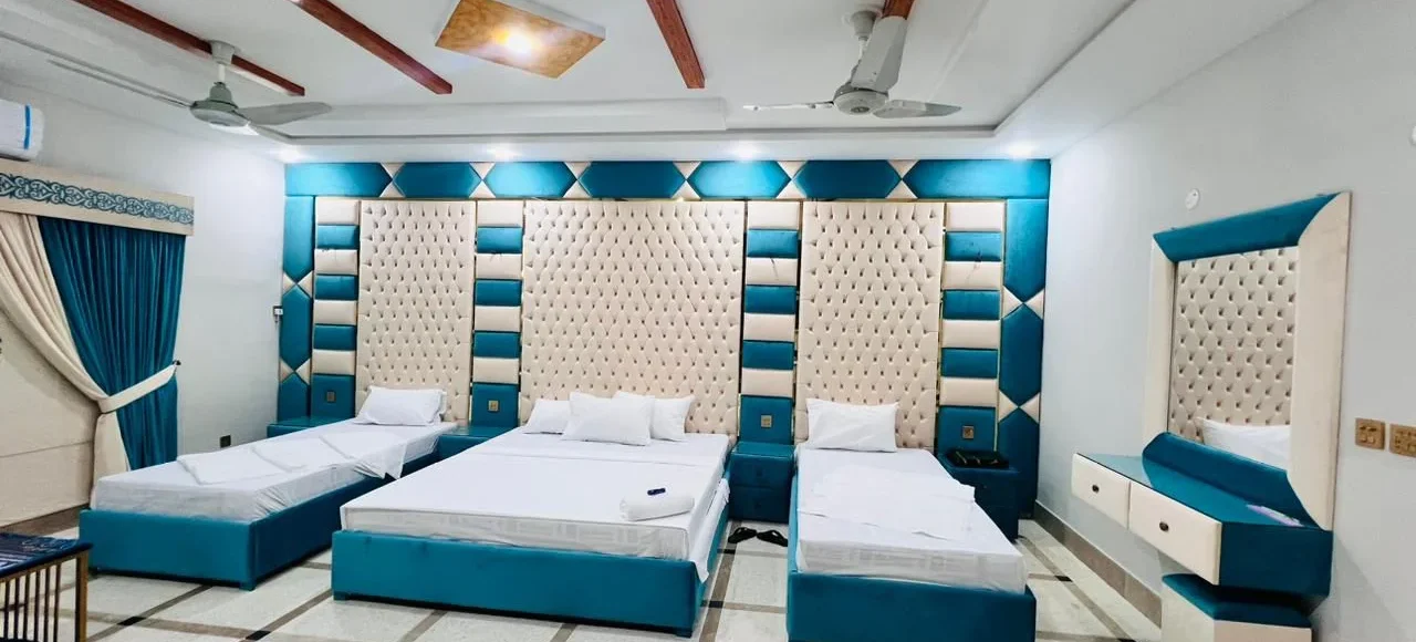 Royal Executive Inn room118