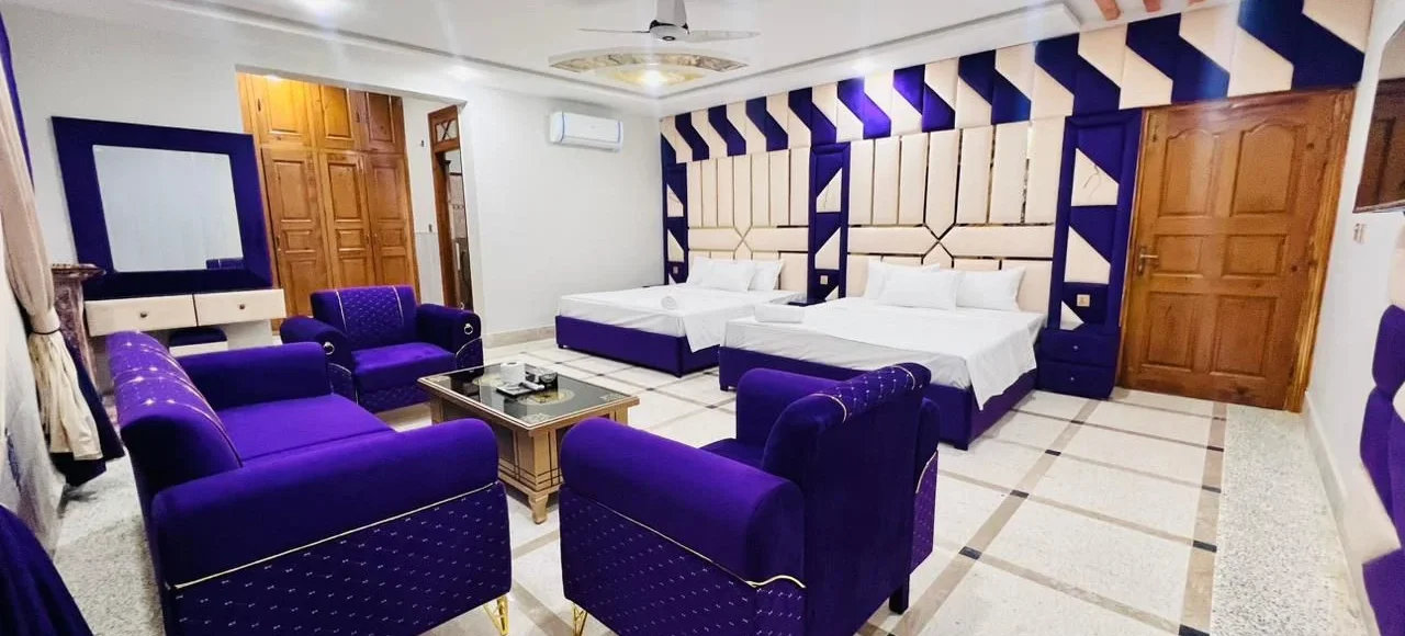 Royal Executive Inn room116