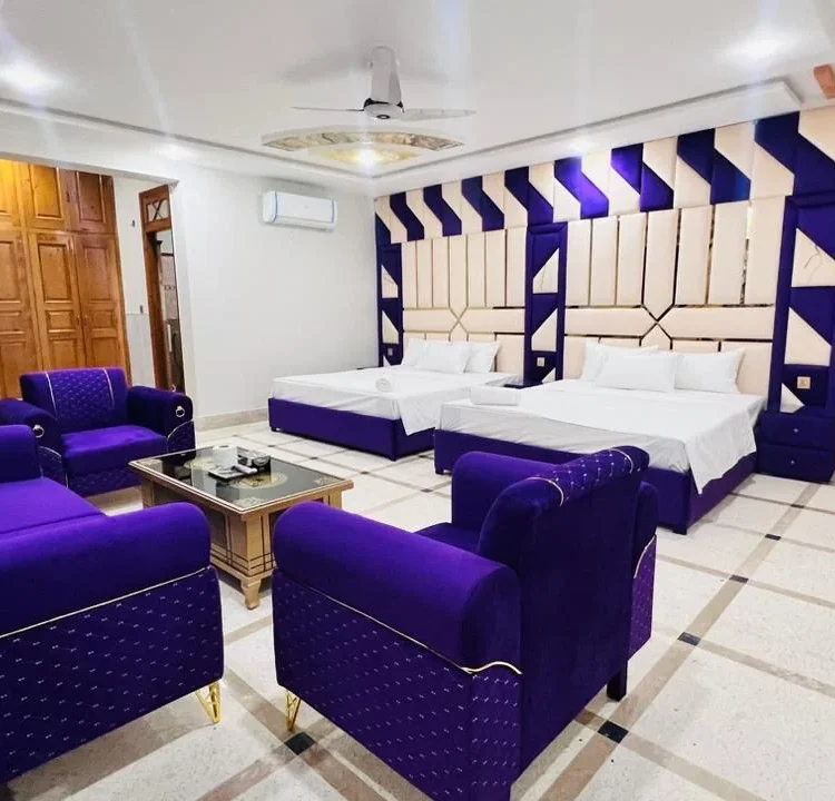 Royal Executive Inn room116